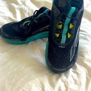 Women’s Altra Torin 4